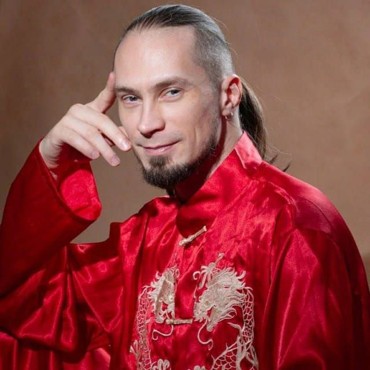 Лео Вард